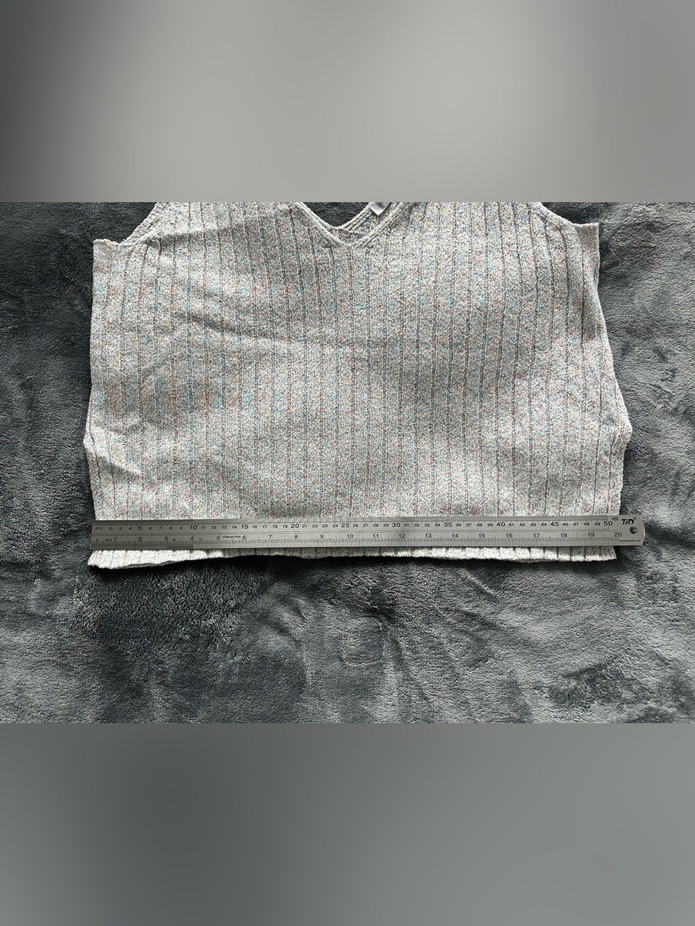 Cupcakes and Cashmere Ribbed Metallic Knit V-Neck Tank Top Multicolor Size L - Picture 11 of 15